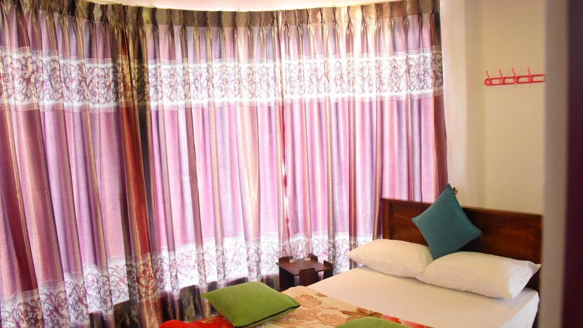 Nuwaraeliya Konical Villa Nuwara Eliya
